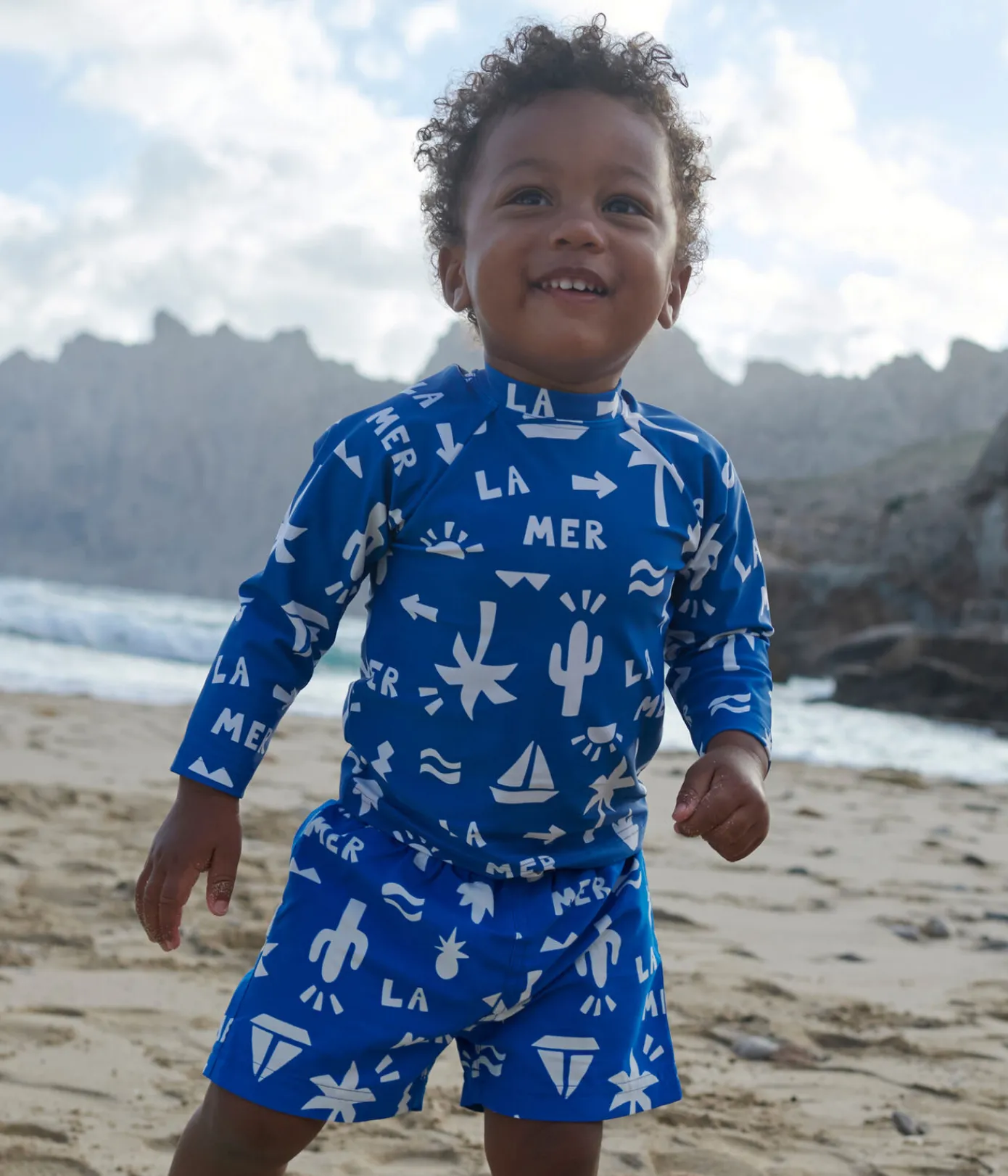 Petit Bateau Bademode, Uv-Kleidung*Baby-Badeshorts mit Strandmotiven blau PORCELANA/ MARSHMALLOW