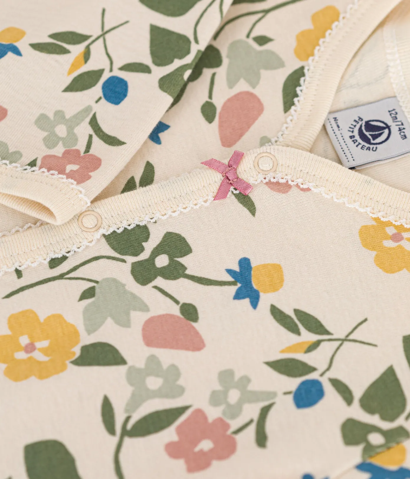 Petit Bateau Schlafanzüge, Strampler*Baby-Strampler mit Blumenmuster aus Baumwolle weiss AVALANCHE/ MULTICO