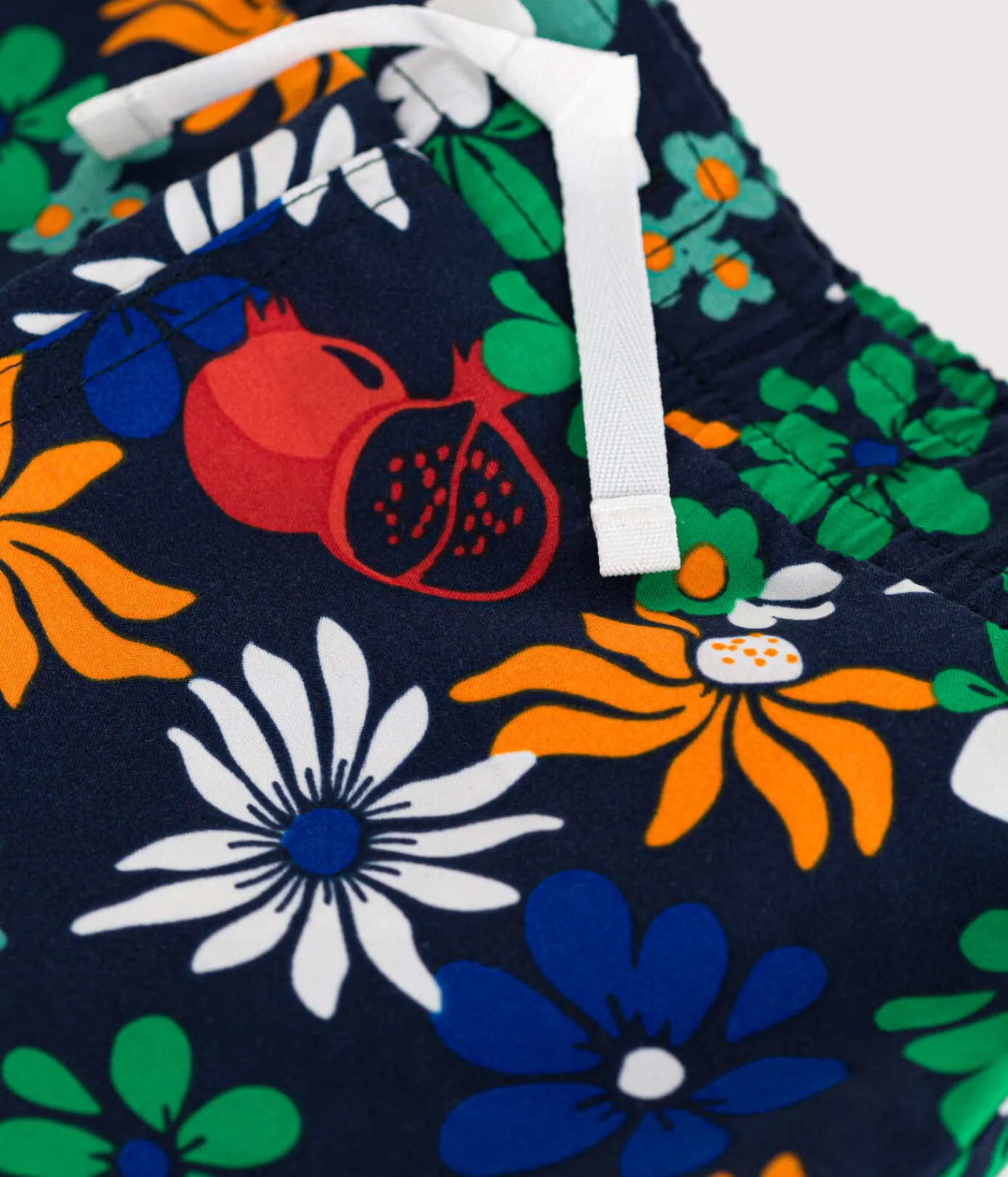 Petit Bateau Bademode, Uv-Kleidung*Badeshorts mit Printmotiv Kinder/Jungen blau MEDIEVAL/weiss MULTICO