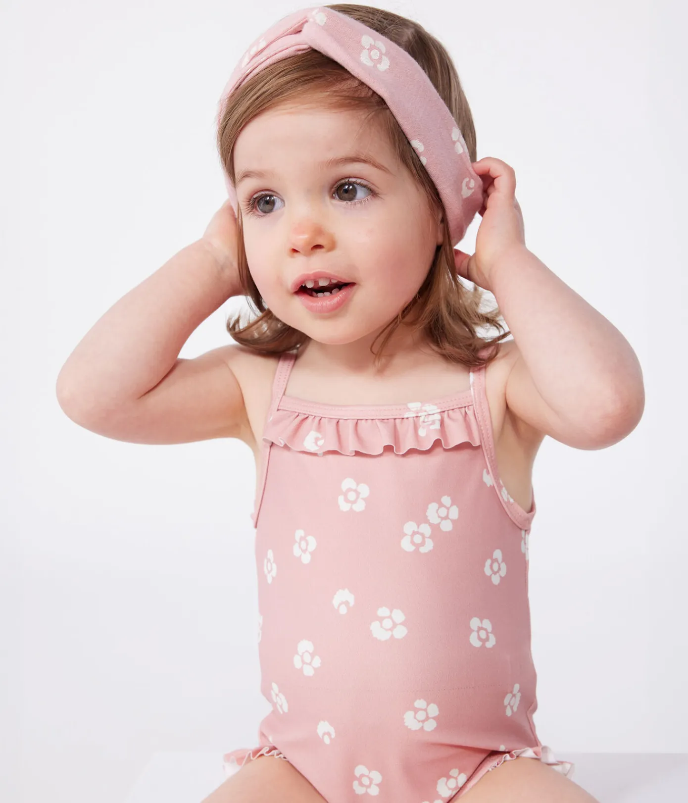 Petit Bateau Bademode, Uv-Kleidung*Einteiliger Baby-Badeanzug mit Rüschen und Blumenmuster rosa CHARME/weiss MARSHMALLOW