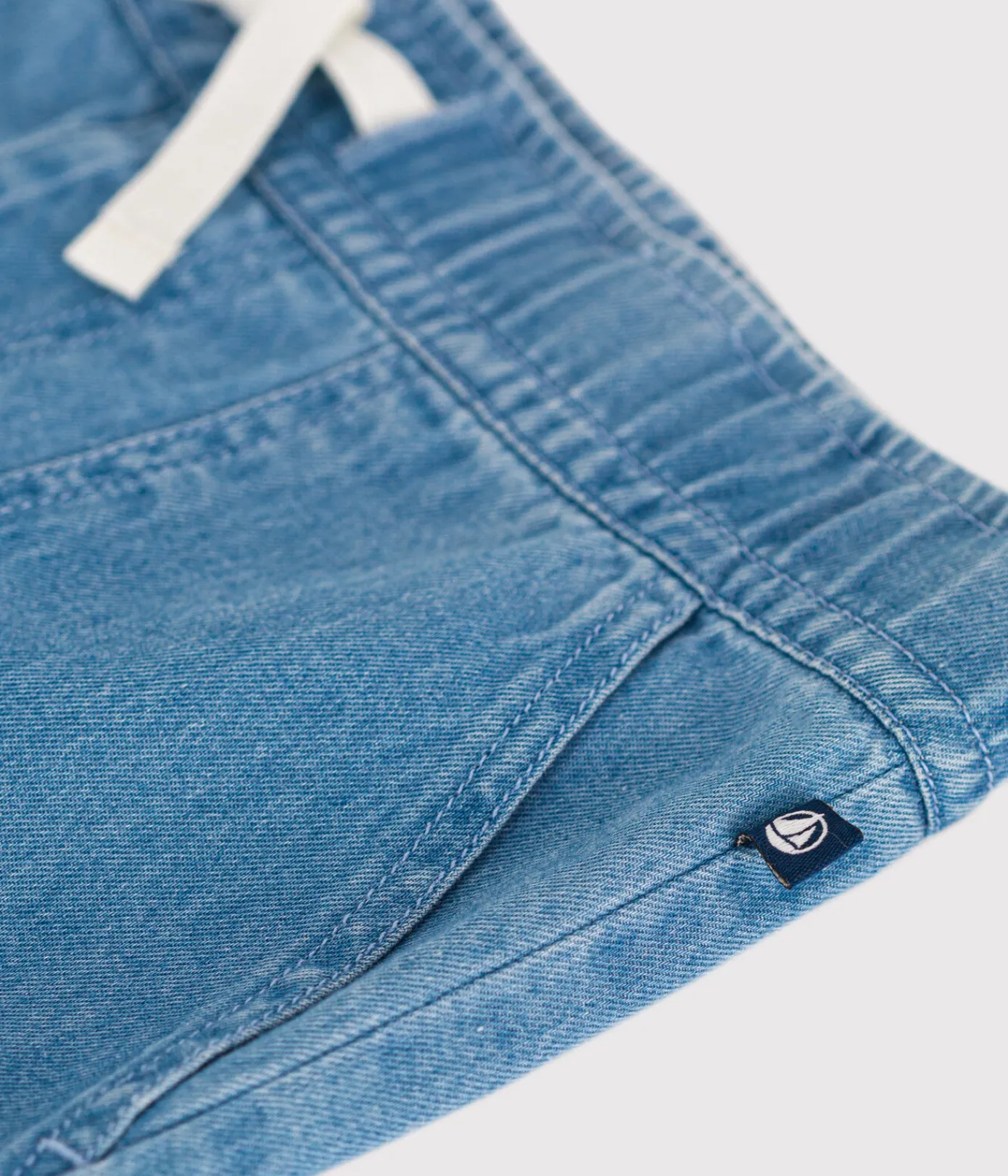 Petit Bateau Shorts, Jeans, Hosen*Gerade geschnittene Hose aus leichtem Denim Kinder/Jungen blau DENIM CLAIR