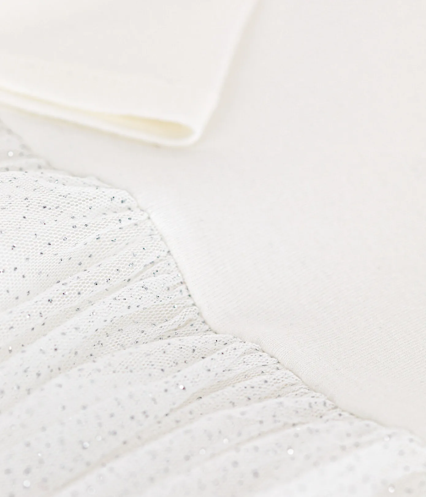 Petit Bateau Kleider, Röcke*Kinder Kleid aus Rippstrick und Tüll für Mädchen weiss MARSHMALLOW