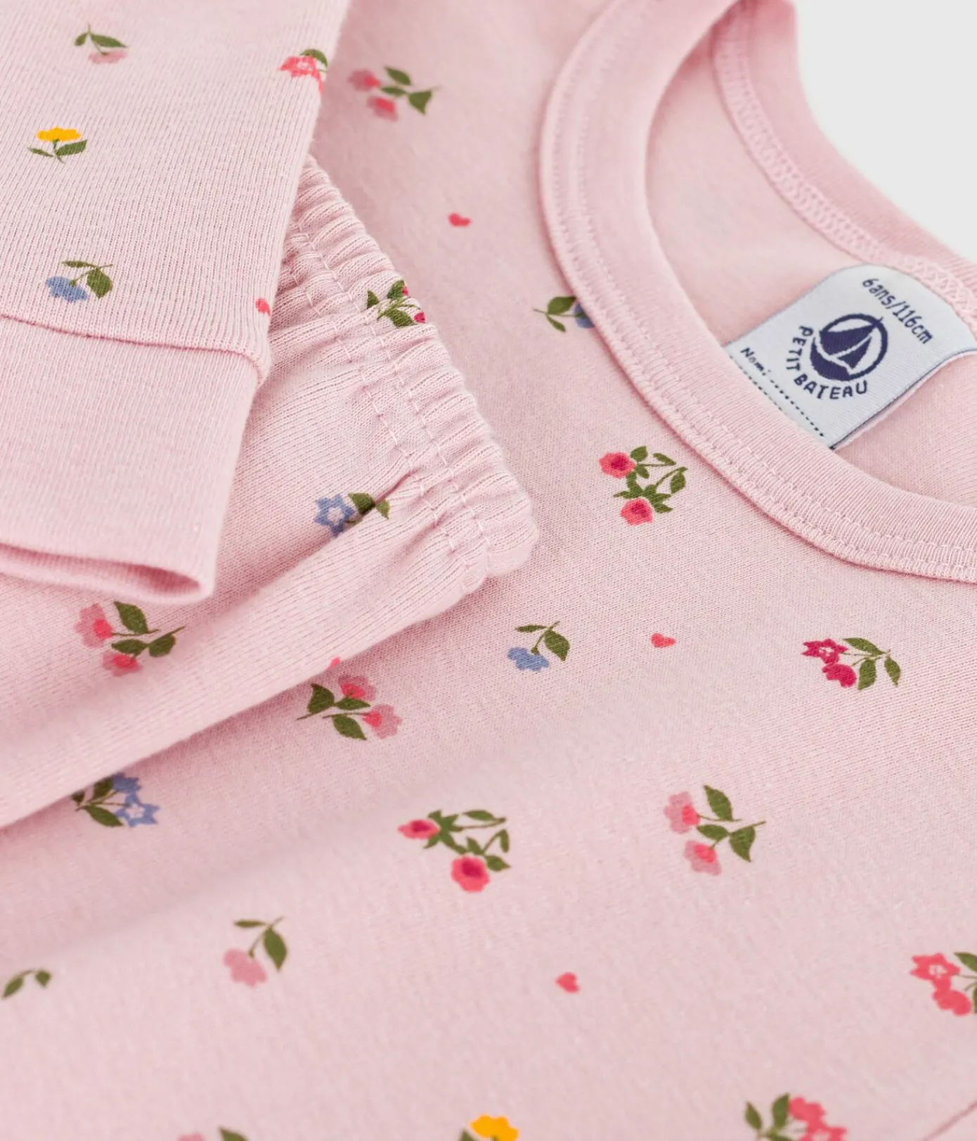 Petit Bateau Schlafanzüge, Nachthemden*Kinder-Pyjama aus Baumwolle mit eng anliegenden Beinen und Blumenmotiv rosa JOLI/weiss MULTICO