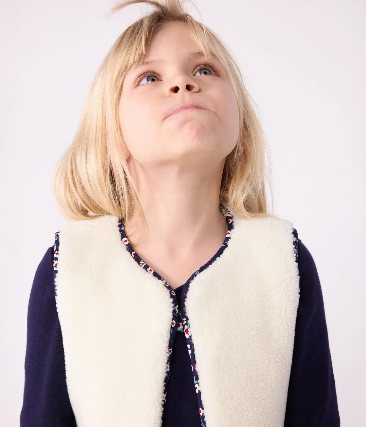 Petit Bateau Sweatshirts, Pullover, Cardigans*Kinder-Weste aus Baumwoll-Popeline und Sherpa mit Muster blau SOIR/ MULTICO