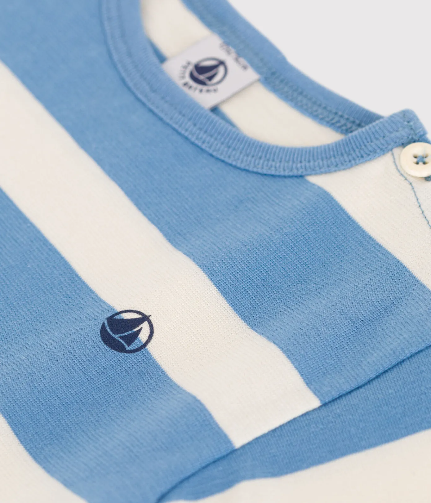Petit Bateau T-Shirts, Oberteile*Kurzärmeliges Baby-T-Shirt aus Baumwolle mit Streifen blau ALASKA/ AVALANCHE