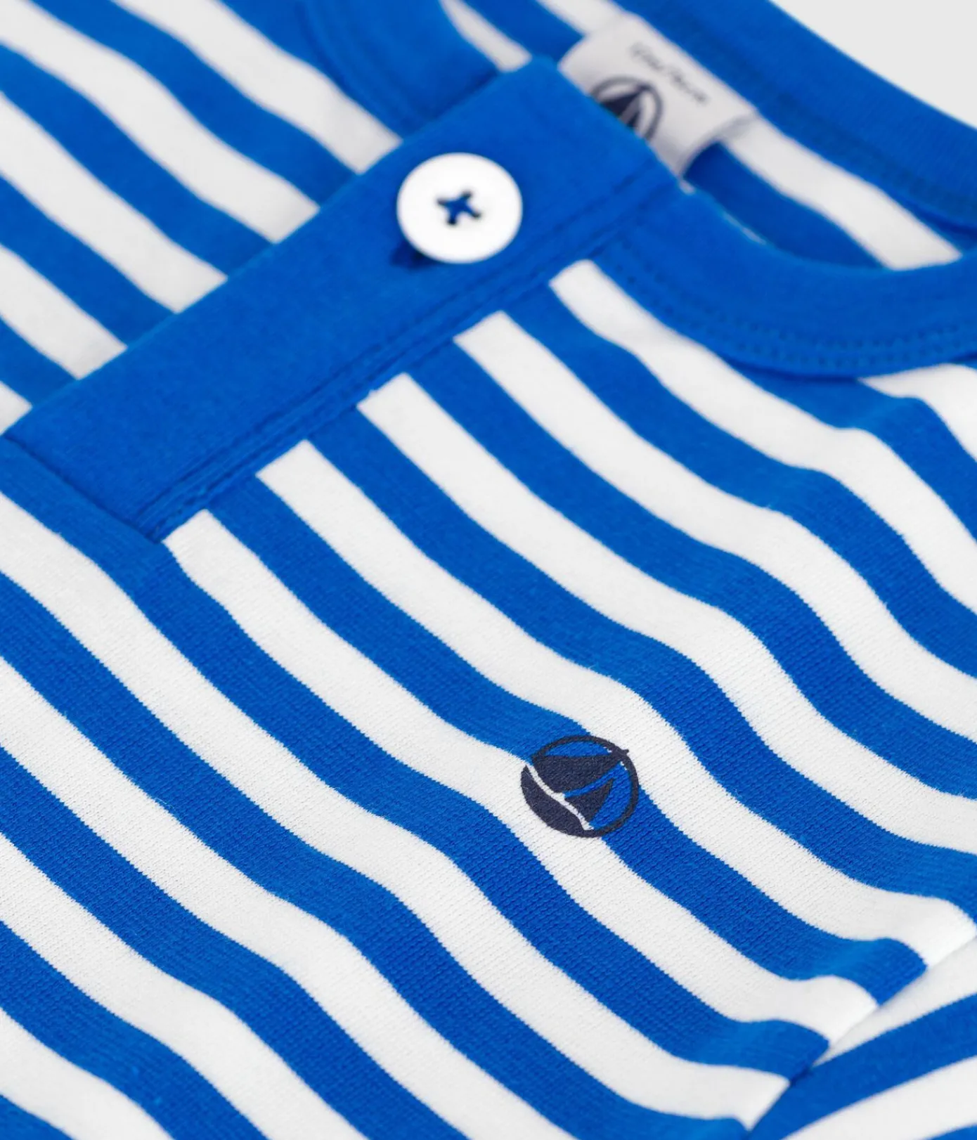 Petit Bateau T-Shirts, Oberteile*Kurzärmeliges Baby-T-Shirt aus Baumwolle mit Streifen blau PORCELANA/ MARSHMALLOW
