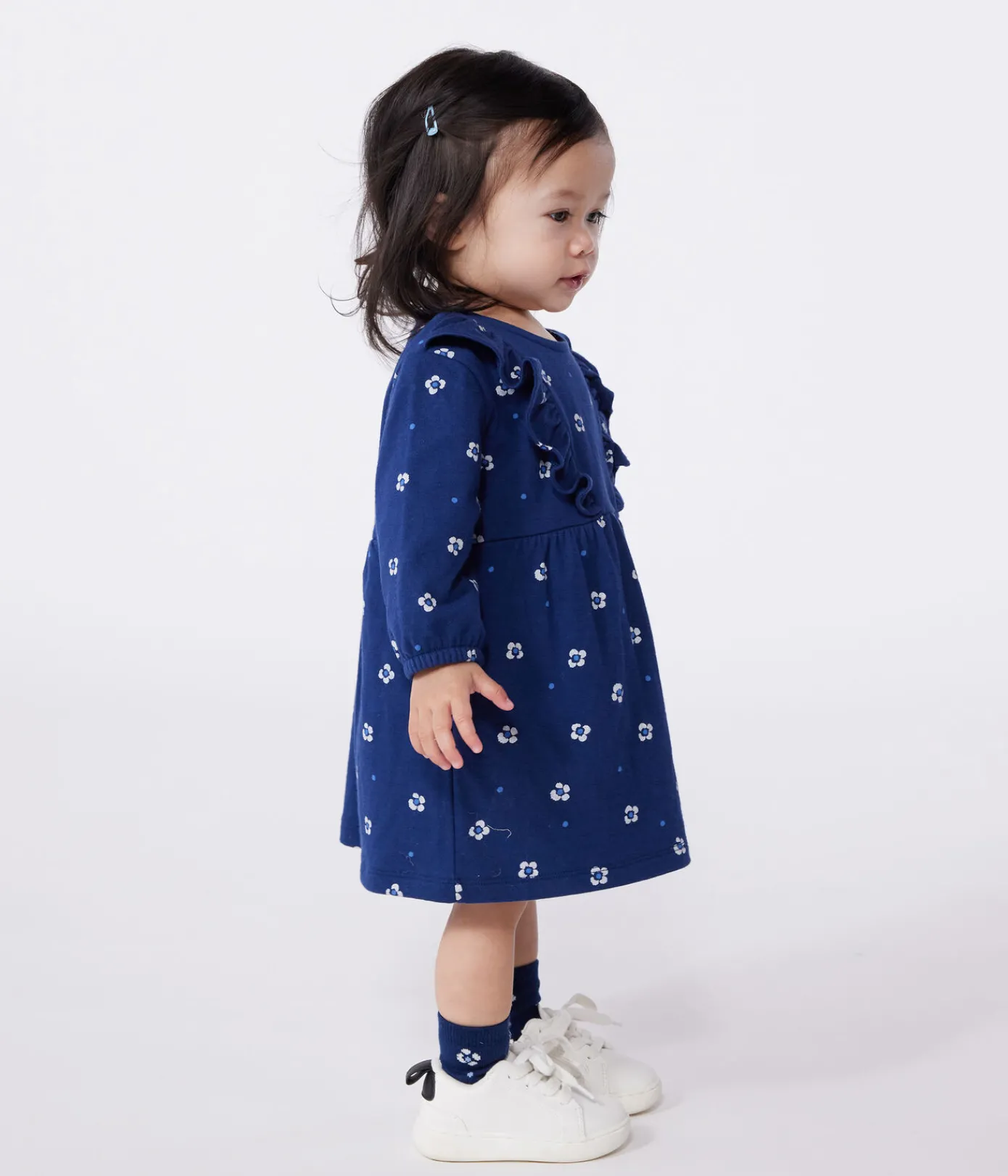 Petit Bateau Kleider*Langärmeliges Baby-Kleid aus Baumwolle mit Blumenmuster blau MEDIEVAL/weiss MULTICO