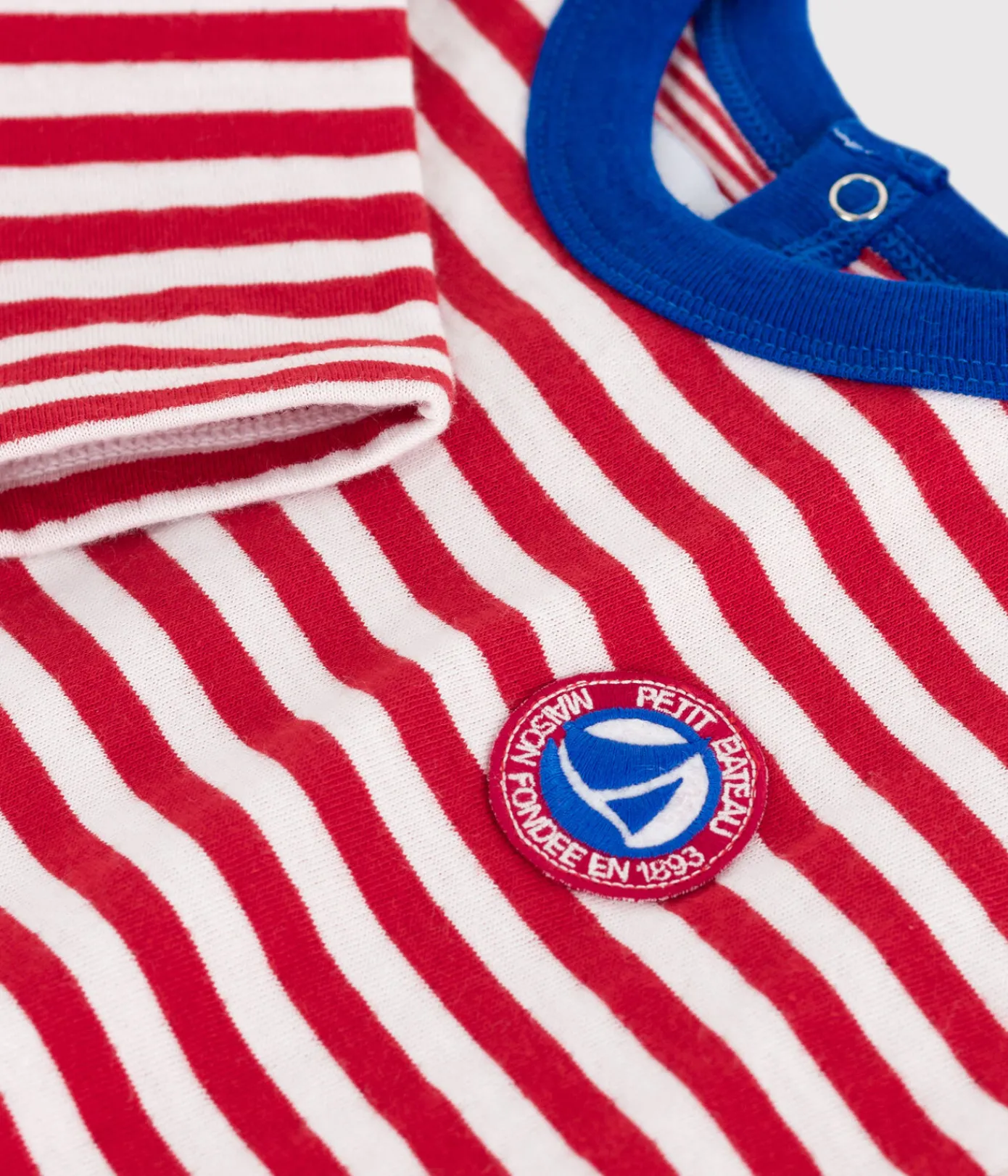 Petit Bateau T-Shirts, Oberteile*Langärmeliges Baby-T-Shirt aus Baumwolle mit Streifen ROT POMPEI/ MILK