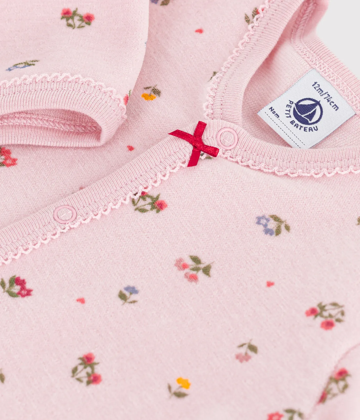 Petit Bateau Schlafanzüge, Strampler*Strampler aus Nicki mit Blumenmotiv rosa JOLI/weiss MULTICO